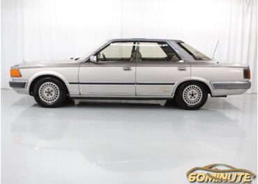 Nissan Gloria Jack Nicklaus Version Sedan JDM