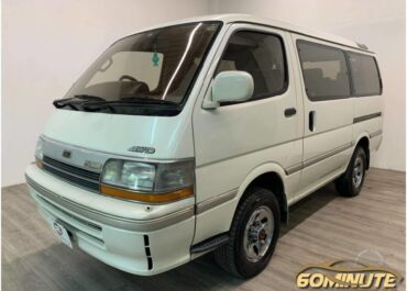 Toyota HiAce Super Custom Limited automatic JDM