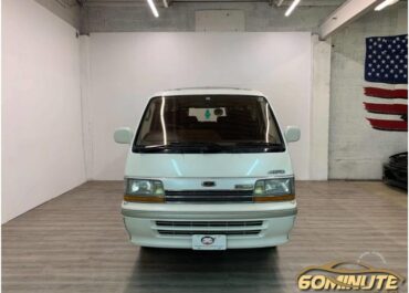 Toyota HiAce Super Custom Limited automatic JDM