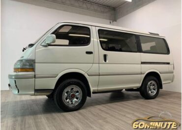 Toyota HiAce Super Custom Limited automatic JDM