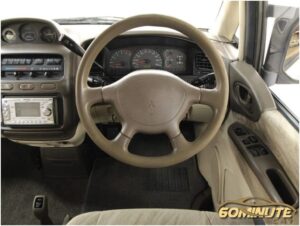 Mitsubishi   Delica Space Gear Van  1995 automatic