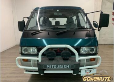 Mitsubishi Delica Starwagon automatic JDM