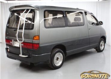 Toyota Granvia Van JDM