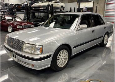 JDM RHD Toyota Crown Sedan 5 Speed GS151 manual JDM