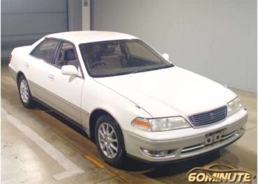 Toyota Mark2 Grande Pearl Two Tone AUCTION GRADE 3 automatic JDM